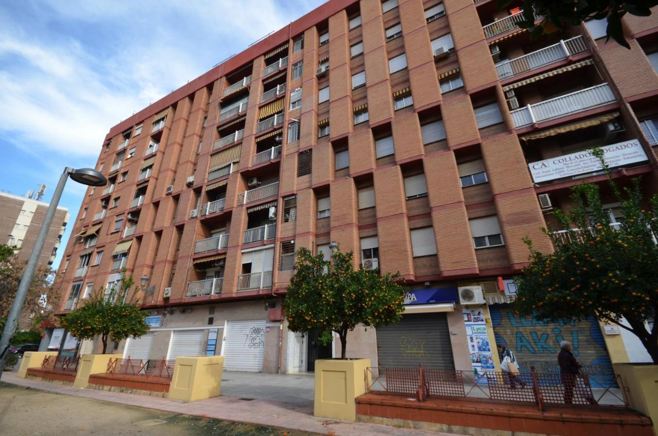 Modern Apartment In Valencia Exterior photo